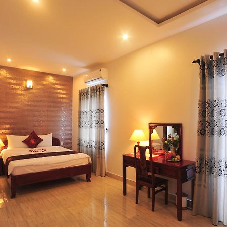 Hong Thien Ruby Hotel Hue Bagian luar foto