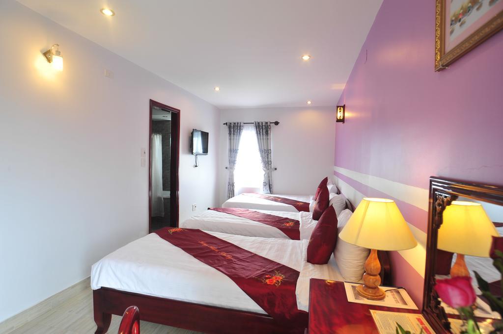 Hong Thien Ruby Hotel Hue Bagian luar foto